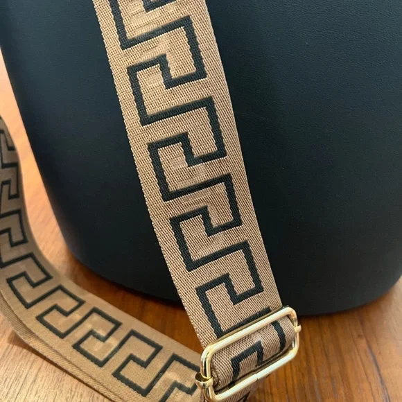 nim Design Black Bucket Bag with Geometric Strap & Removable Pouch - Picture 15 of 16